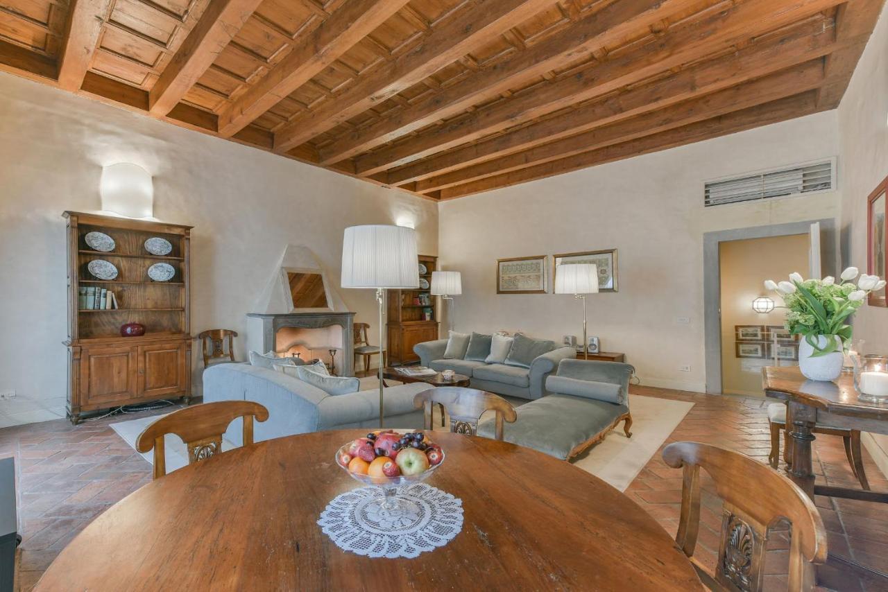 Pontormo With Fireplace In Oltrarno Apartamento *